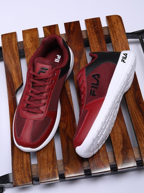 Fila Men's SURAN Red Running Shoes