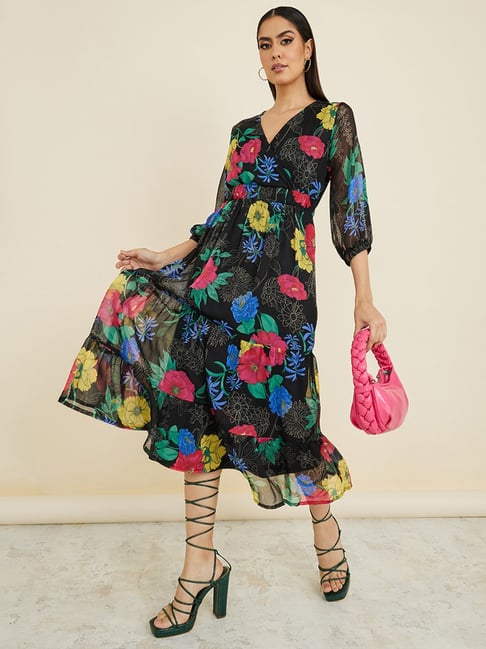 Styli Black Floral Print Midi Dress Price in India