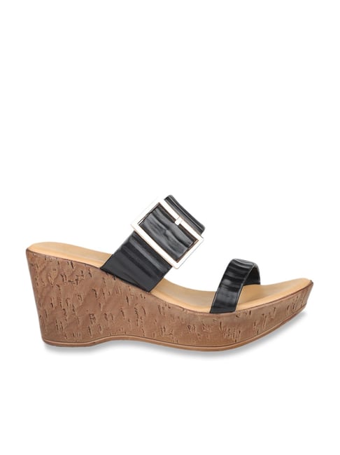 Buy Femino Casual Wedge Heels Sandals For Women(AP) (Beige, numeric_4) at  Amazon.in