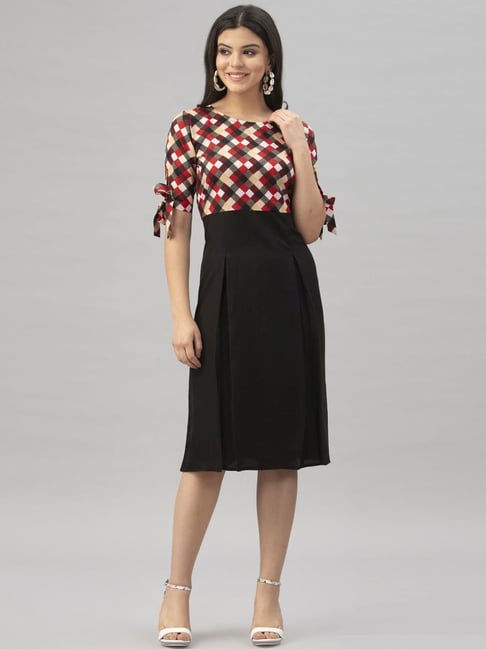 SELVIA Black & Red Printed A-Line Dress Price in India
