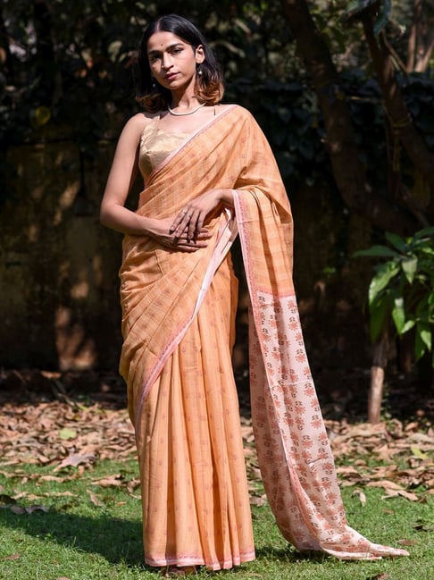 Luxuriant Peach Soft Banarasi Silk Saree With Adorable Blous