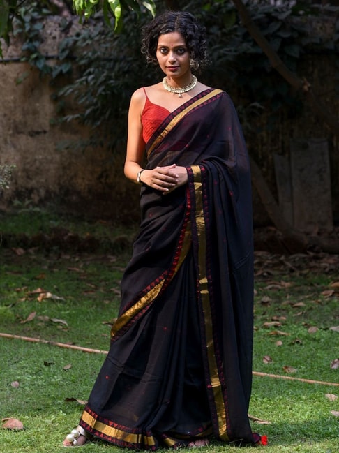 Black Colour Handwoven Kadwa Muslin Cotton Zari Banarasi Saree. – Chakori  Ethnic