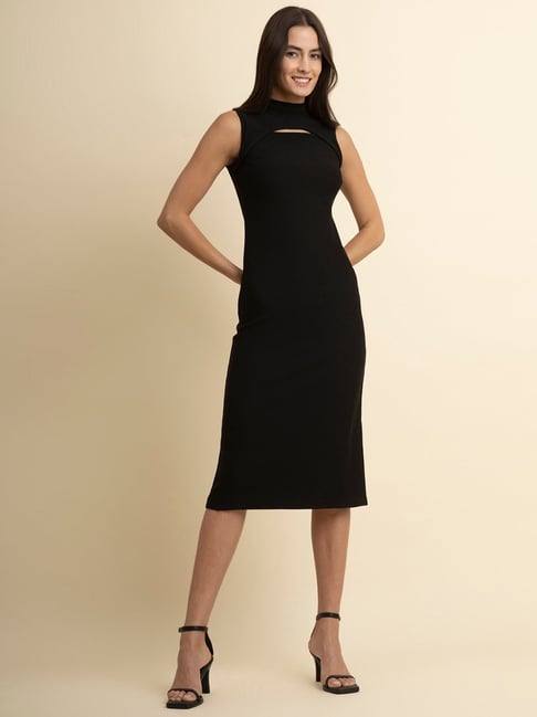 Mid-Length Slim Fit Dress - Halter Top Style / Royal Blue