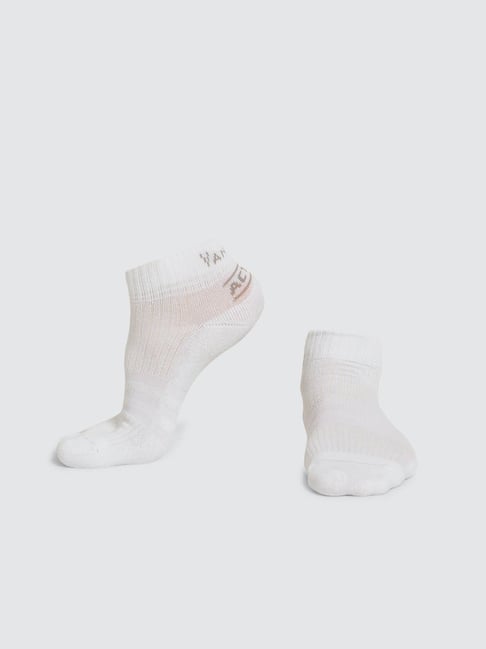 Van Heusen White Socks