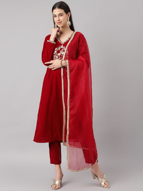 Divena Maroon Embroidered Kurta Pant Set With Dupatta Price in India