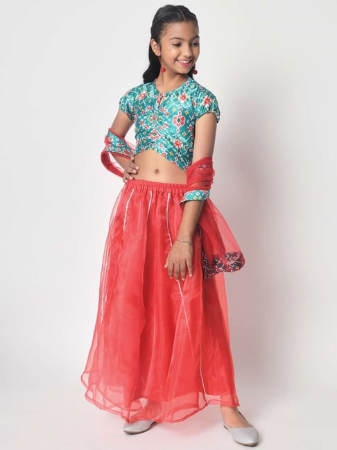 Buy Studio Rasa Maroon Embellished Velvet Lehenga Choli - Lehenga Choli for  Women 2264314 | Myntra