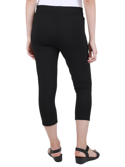 Straight Fit High-Rise Capri Pants