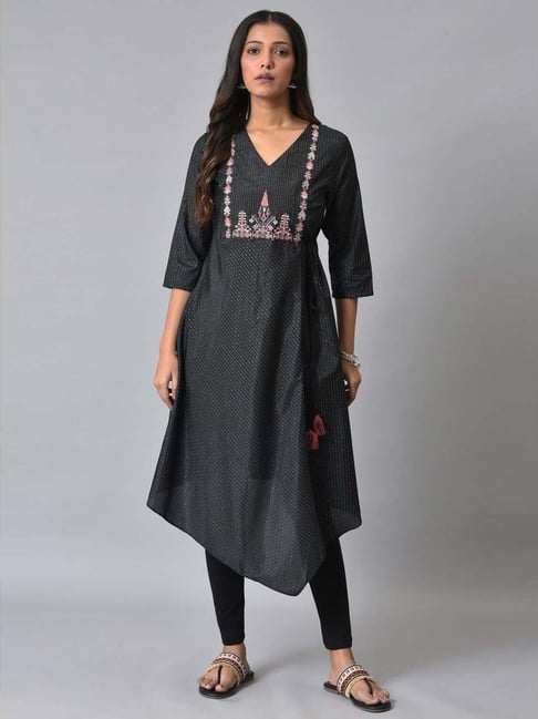 W Black Embroidered Kurta Pant Set