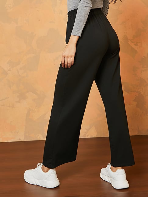 Phoenix Straight Leg Pant - Black