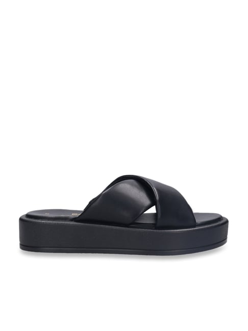 Equal discount heel sandal