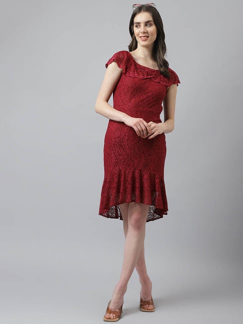Short Fitted Lace Dress With Sleeves. ISH185 - Catherines of Partick