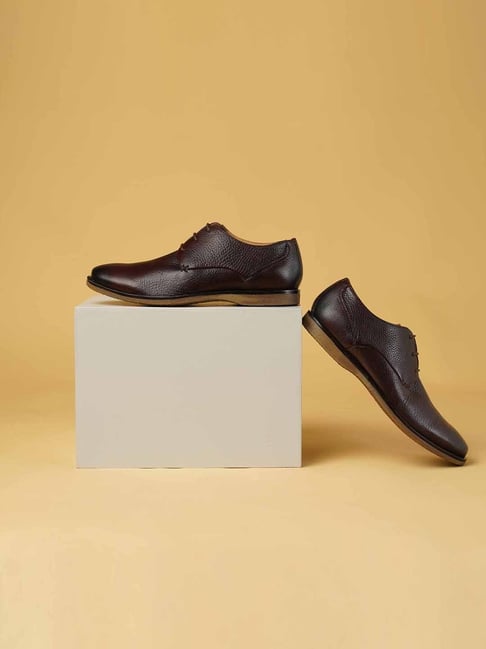 Ruosh Men's Brown Derby Shoes