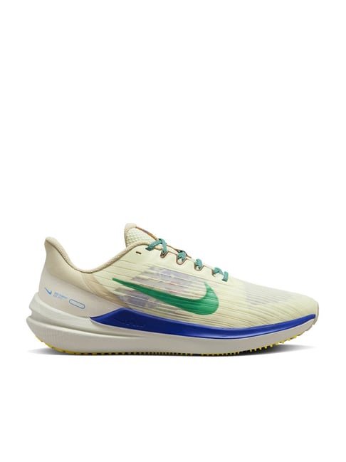 Nike off sales white running shoes