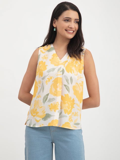 Fablestreet White & Yellow Floral Print Top Price in India