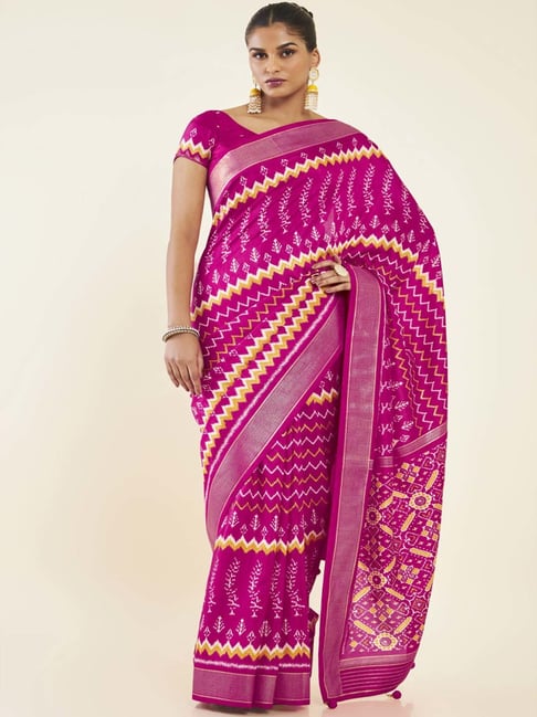 Soch Fuchsia Printed Saree With Unstitched Blouse Price in India