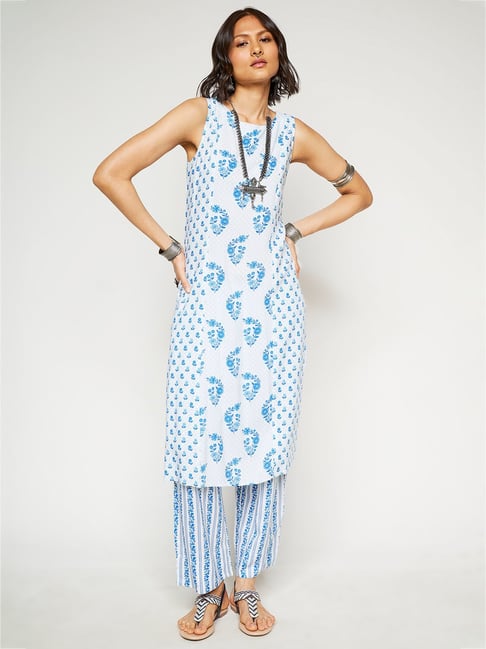 Global Desi White & Blue Viscose Floral Print Kurta With Pants