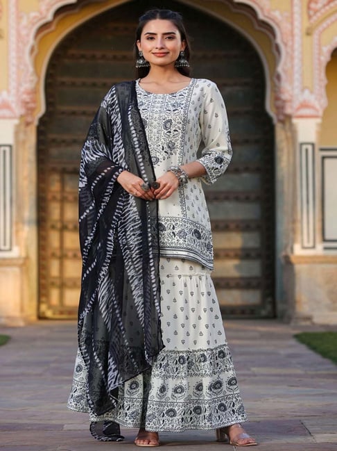 Rangmanch By Pantaloons Kurtas Ethnic Sets And Bottoms - Buy Rangmanch By  Pantaloons Kurtas Ethnic Sets And Bottoms Online at Best Prices In India