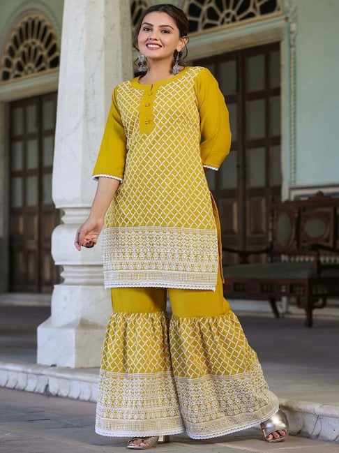 Kurti and clearance garara