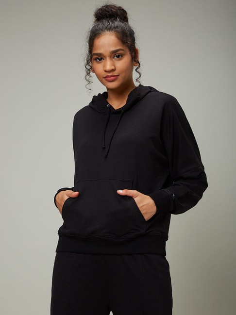 SILVERTRAQ Black Relaxed Fit Sports Hoodie