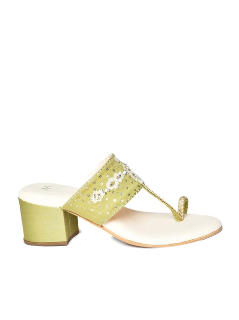 W Women's Green Toe Ring Sandals Price in India