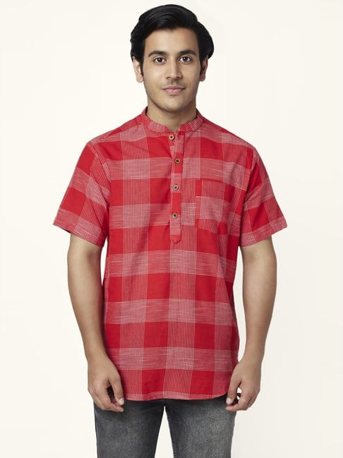 YU by Pantaloons Red Cotton Regular Fit Checks Short Kurta