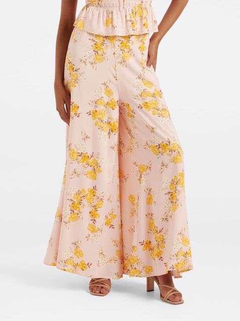 Forever New Peach Floral Print Regular Fit High Rise Pants