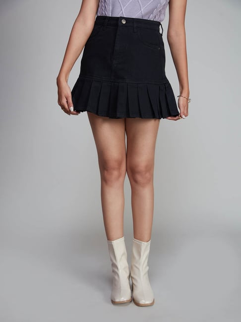 Buy Twenty Dresses by Nykaa Fashion Black Ripped Short Denim Skirt Online
