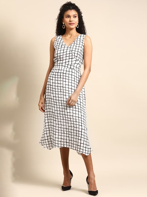 can an lpn change a central line dressing Buy Y&F Teen Girls Red Gingham Check A-Line Cotton Dress from Westside main image 1