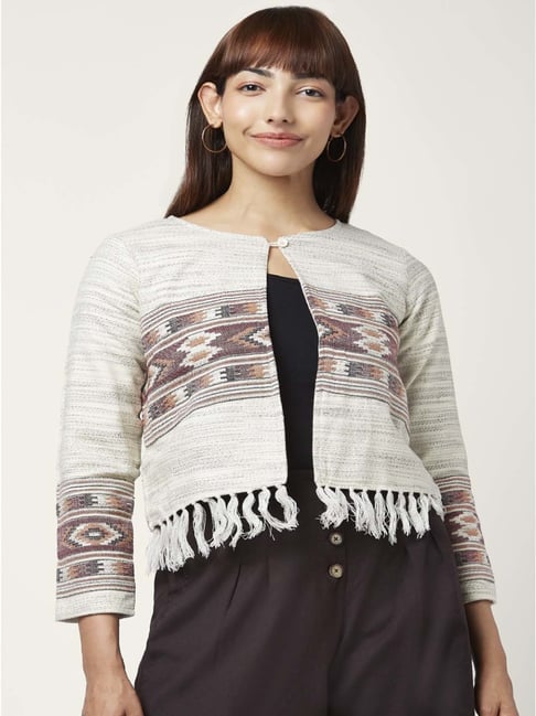 Akkriti by Pantaloons Off-White Jacquard Pattern Shrug