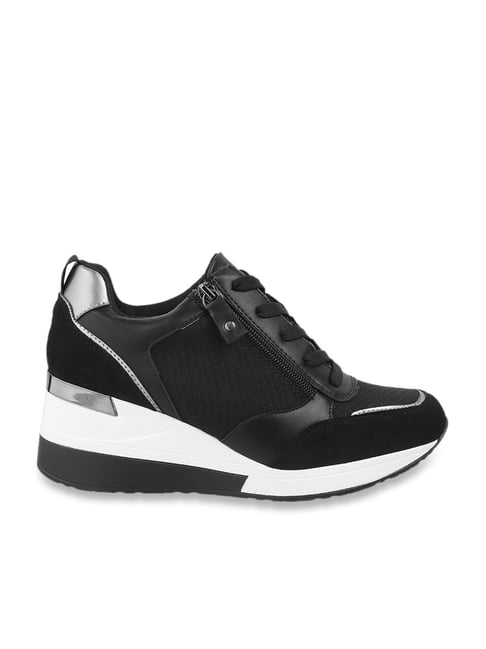 Black leather best sale running shoes womens