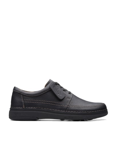 Clarks shop black shoes