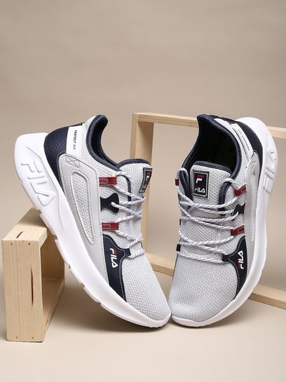 utilsigtet Arne ligegyldighed Buy Fila Men's PERFECT FIT White Running Shoes for Men at Best Price @ Tata  CLiQ