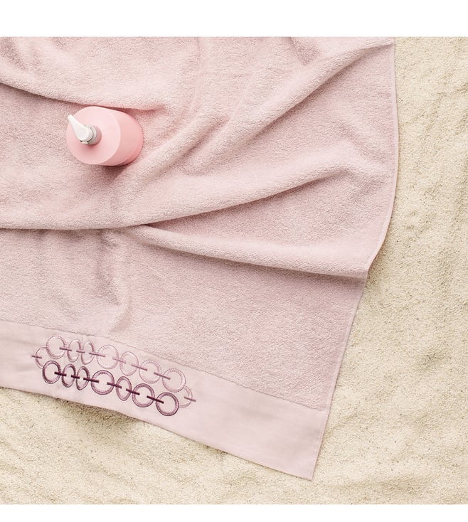 Spread Spain Rose Pastoral Delta Picasso Bath Towel