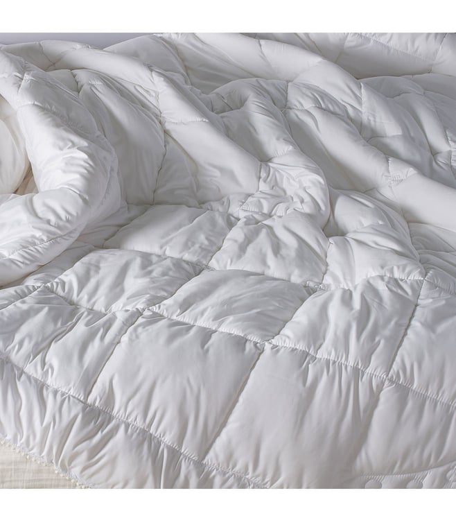 Buy Spread Spain White Lightweight Soyabean Quilt Online Tata CLiQ Luxury