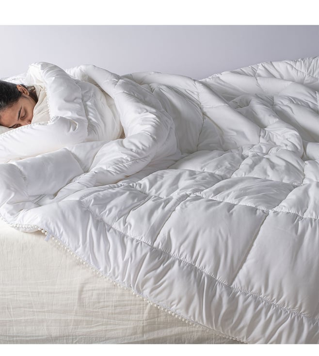 Buy Spread Spain White Lightweight Soyabean Quilt Online Tata CLiQ Luxury