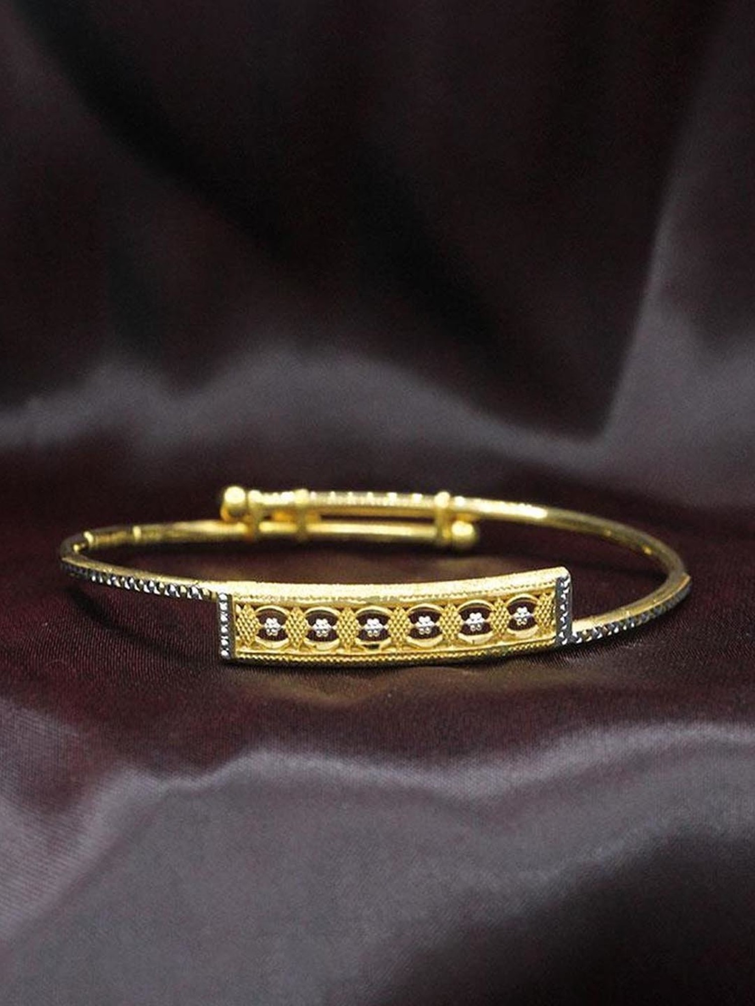 Latest Designer Gold Bangles for Women at Best Price  Candere by Kalyan  Jewellers