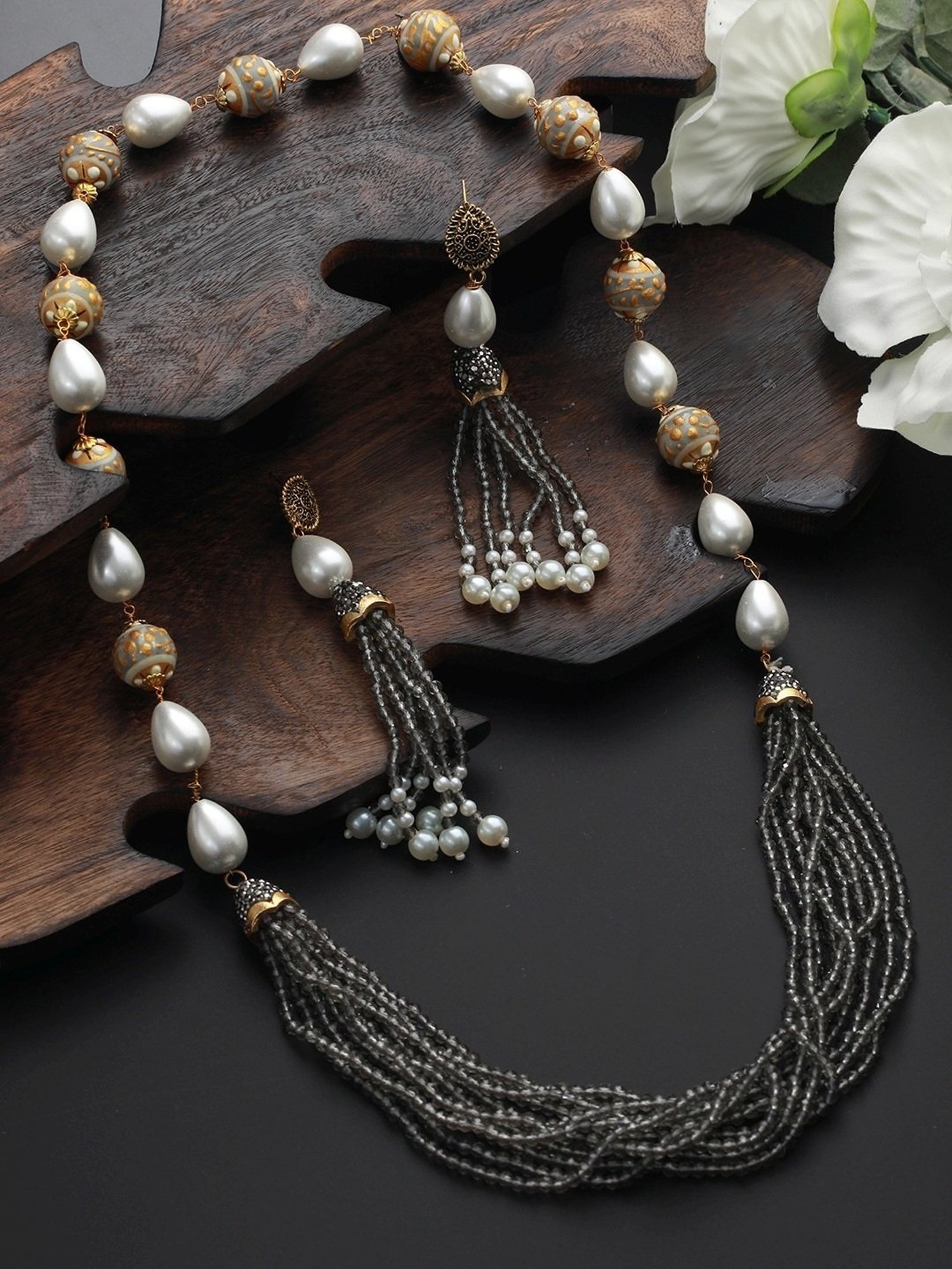 Single Line Real Natural Freshwater Pearl & Black Beads Necklace for Women  (SN934)