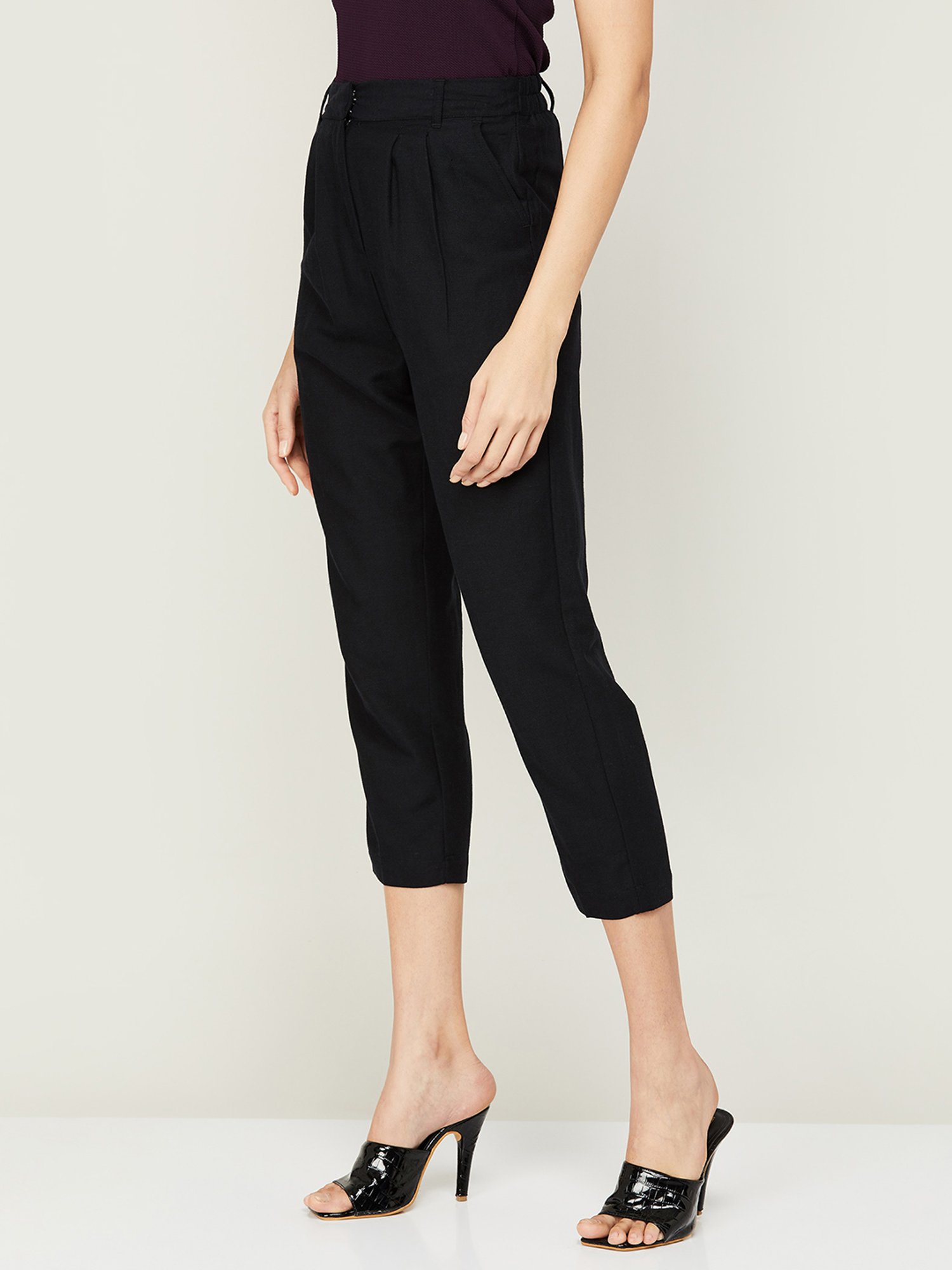 Max Women Solid Woven Cropped Pants (NOOSCWPTBH_Black_M) Regular Fit :  Amazon.in: Fashion