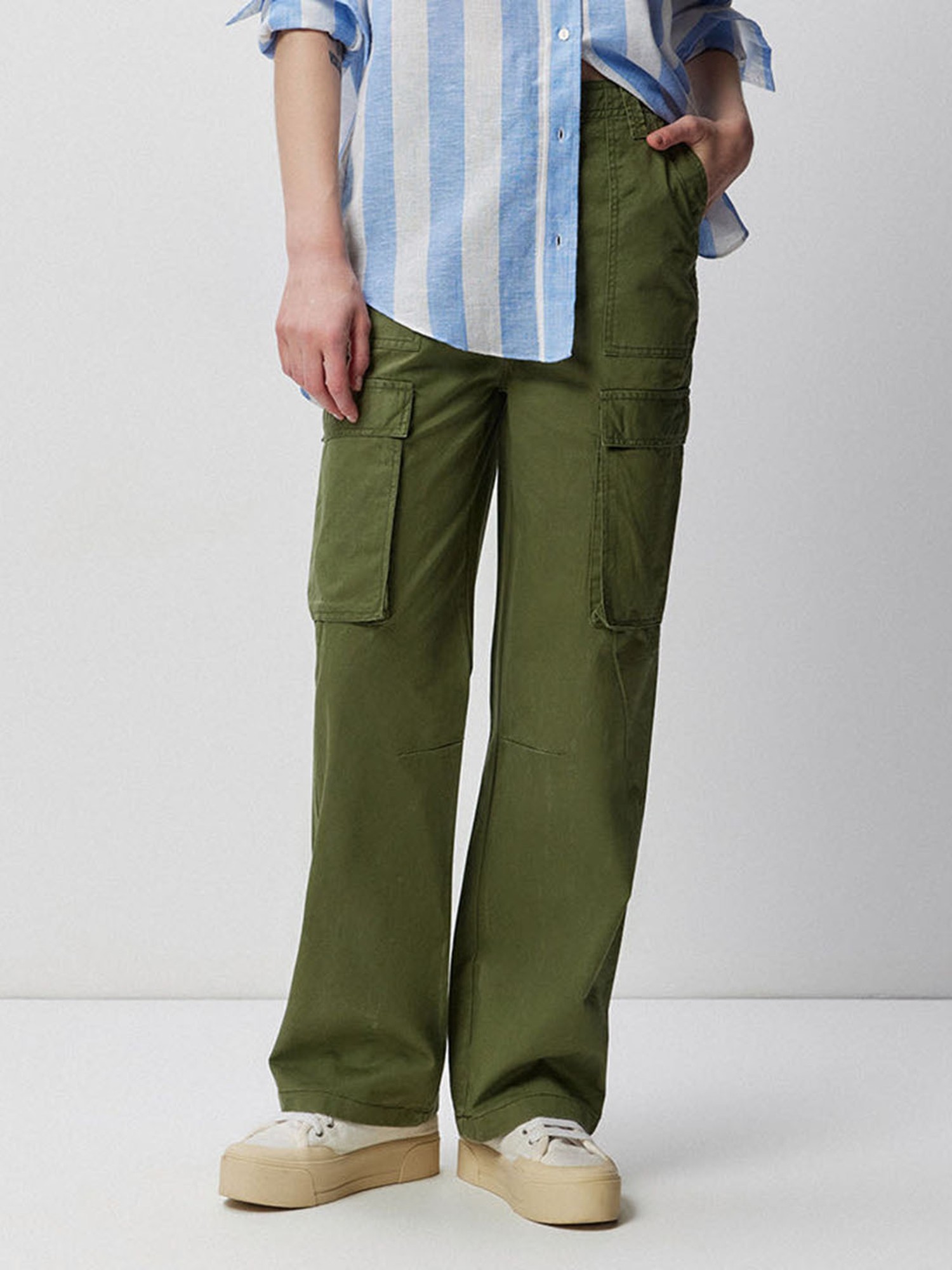 Cotton twill cargo trousers - Khaki green - Ladies | H&M IN