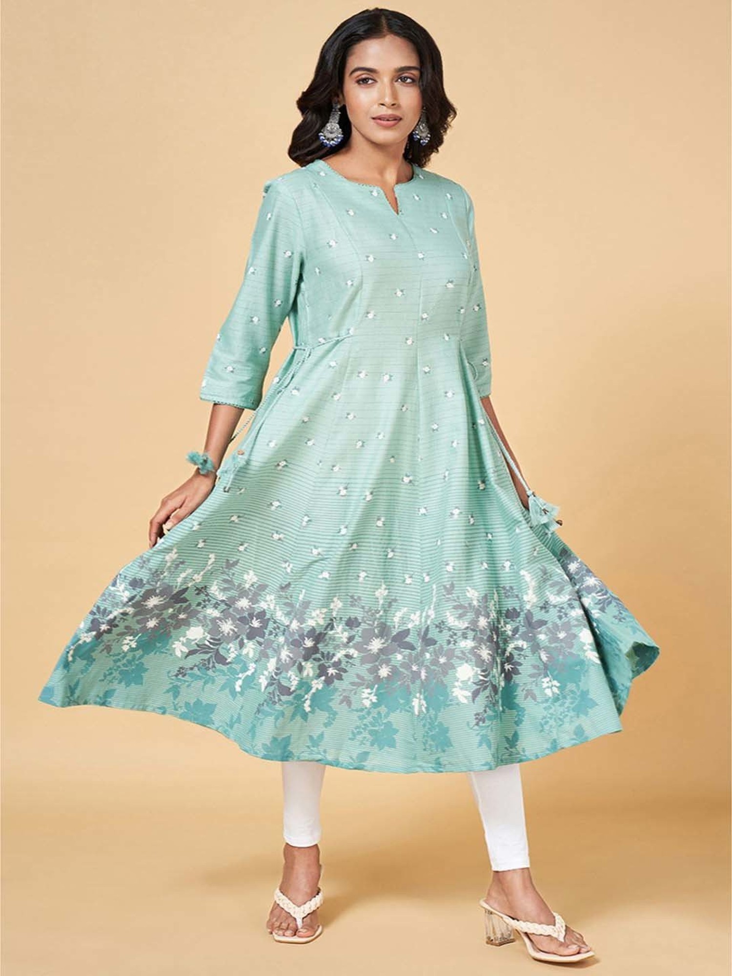 Bombay Paisley Indo-Western Dress / Kurta with leggings. Size XS | Western  dresses, Kurta dress, Indo western dress