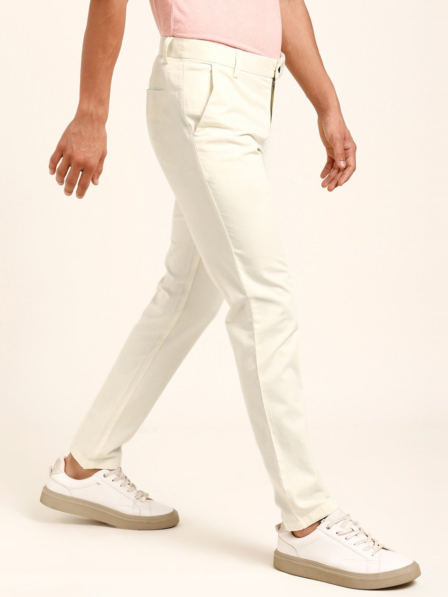 How To Wear It: White Pants / Chinos