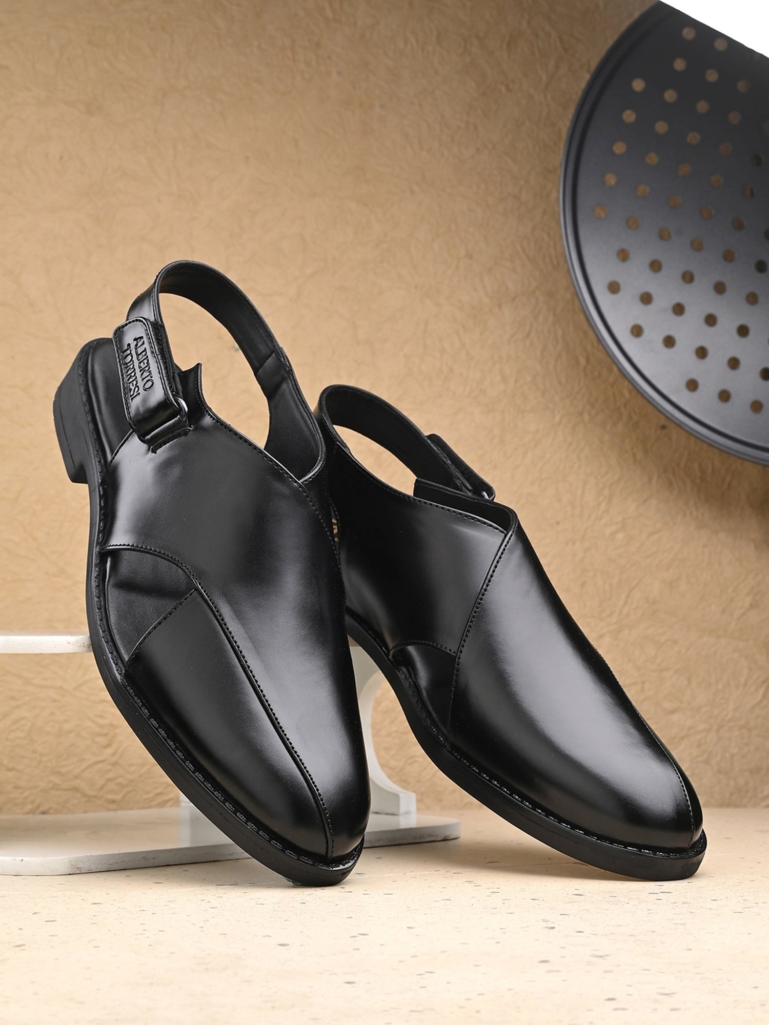 Leather Peshawari Chappal For Men | Men's Classical Patient Sandals – Men's  Peshawari – 914-BLACK [WP] - Khareedo Shoes