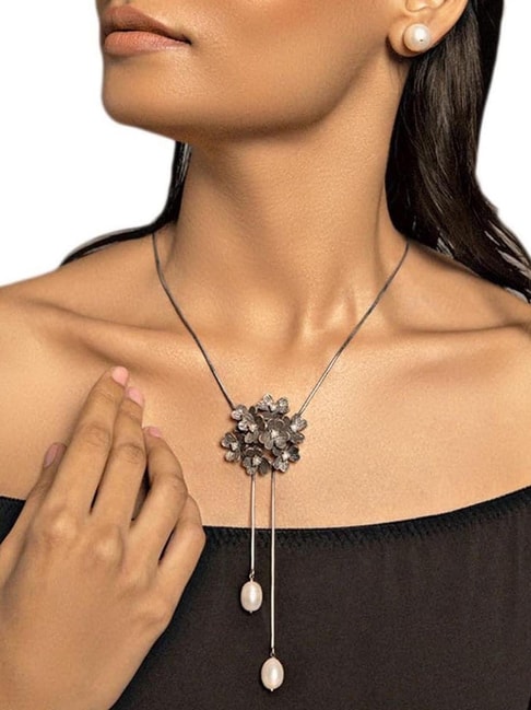 shaya All Pearled Up Necklace in 925 Silver Silver Chain Set Price in India  - Buy shaya All Pearled Up Necklace in 925 Silver Silver Chain Set Online  at Best Prices in