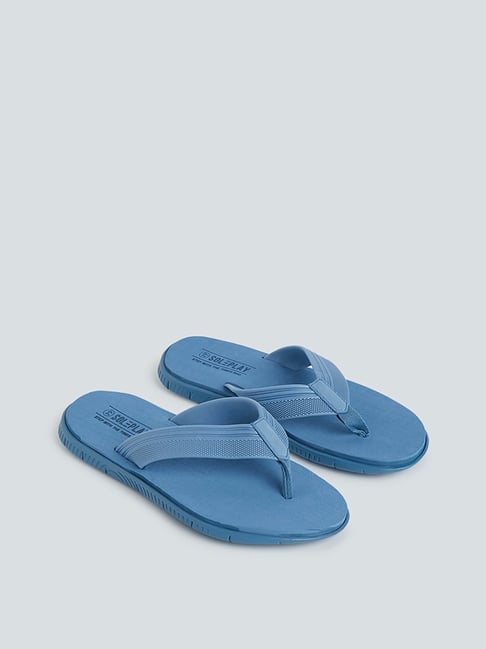 Flip discount flops westside