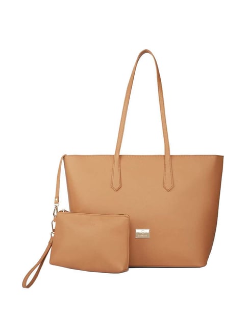 Caprese leather outlet bags