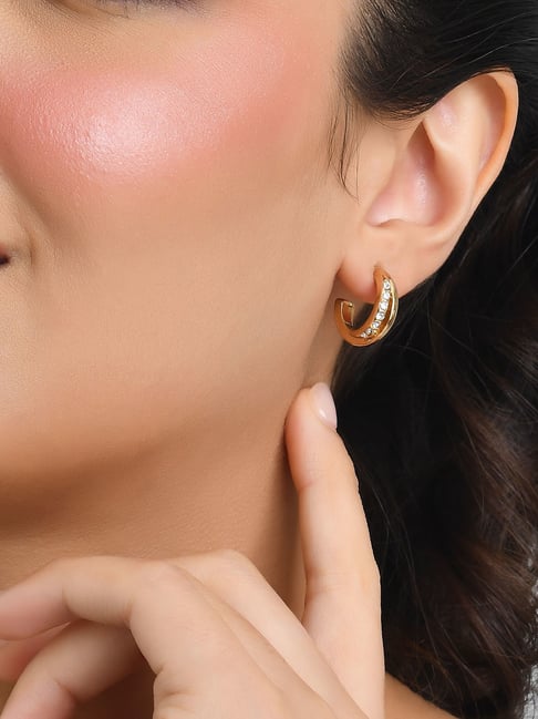 Classic sales gold earrings