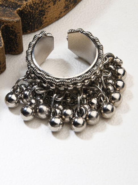 TEEJH Chasmum Ghungroo Silver Oxidised Ghungroo Ring For Women – GlobalBees  Shop