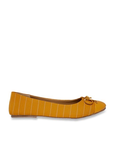 Yellow ballet online shoes