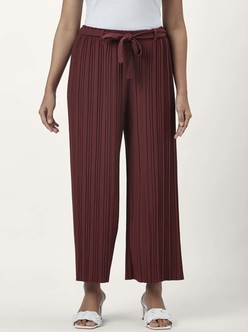 Cider Trousers and Pants  Buy Cider Milk Tea Pleated Wide Leg Trousers  Online  Nykaa Fashion