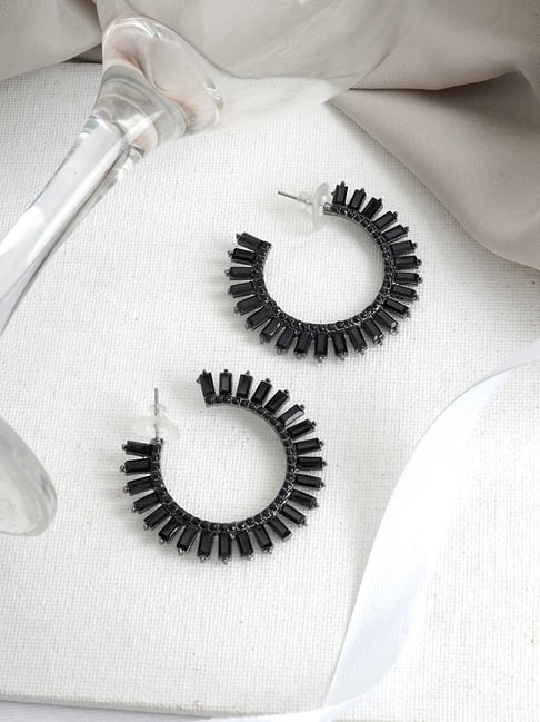 Aggregate more than 112 black and white hoop earrings best